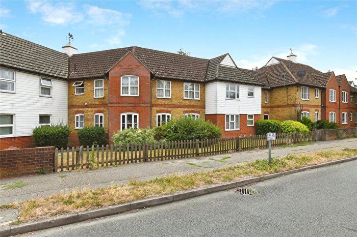 1 Bedroom Flat For Sale In Windmill Court, Mill Road, Mile End, Colchester, CO4