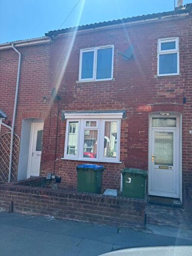 3 Bedroom Terraced House To Rent In Earls Road, Southampton, SO14