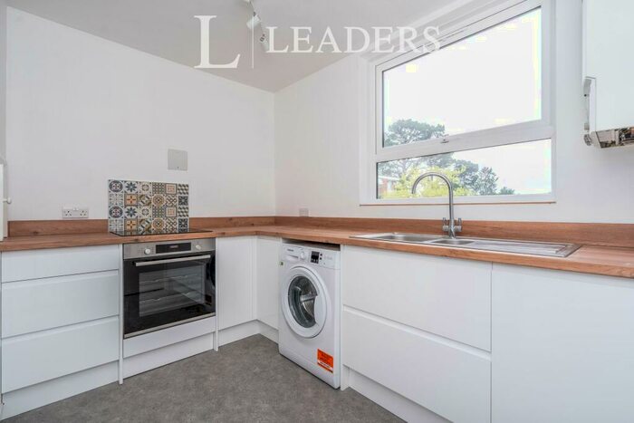 2 Bedroom Apartment To Rent In Lordswood Court, Southampton, SO16