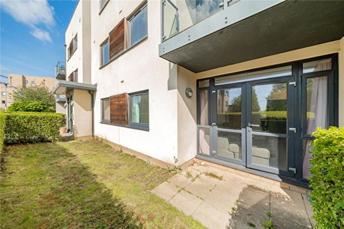 2 Bedroom Apartment To Rent In Thirleby Road, London, NW7