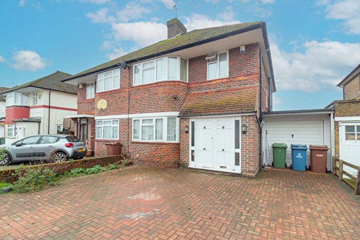 3 Bedroom Semi Detached House For Sale In Cornbury Road, Edgware, HA8
