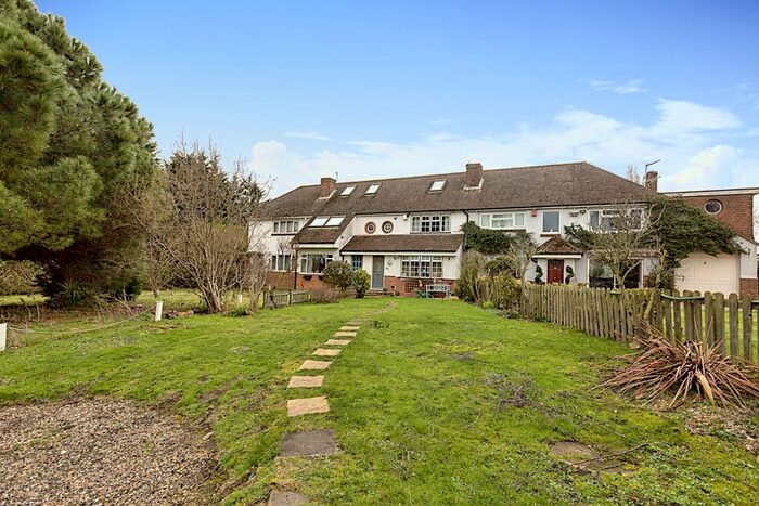 3 Bedroom Terraced House For Sale In Hockenden Lane, Swanley, BR8