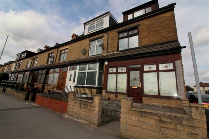 4 Bedroom Terraced House To Rent In Leeds Road, Thorbury, BD3