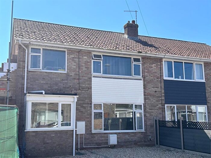3 Bedroom House To Rent In Augusta Close, Portland, DT5