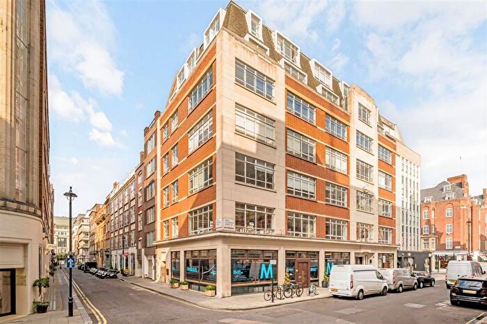 1 Bedroom Flat To Rent In Little Portland Street, Fitzrovia Amp; Covent Garden, W1W