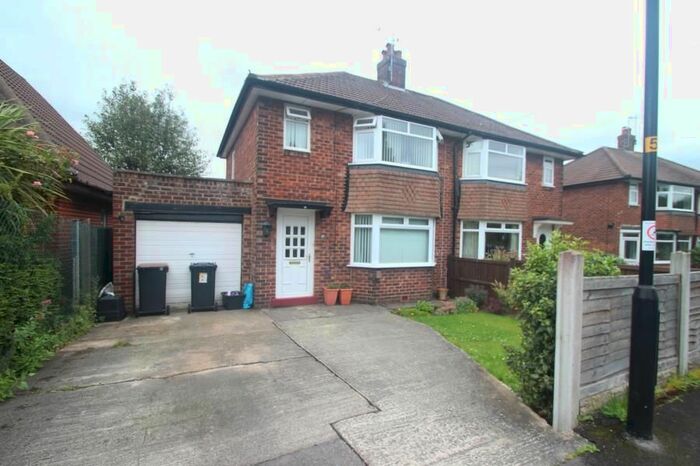 3 Bedroom Semi-Detached House To Rent In Greenfields Drive, Harrogate, HG2