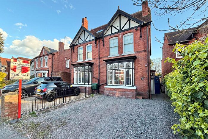 3 Bedroom Semi-Detached House For Sale In Station Road, Hagley, DY9