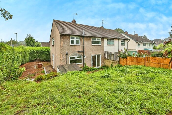 3 Bedroom Semi-Detached House For Sale In Berryhill Grove, Gedling, Nottingham, NG4