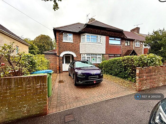 3 Bedroom End Of Terrace House To Rent In Myrtle Avenue, Fareham, PO16