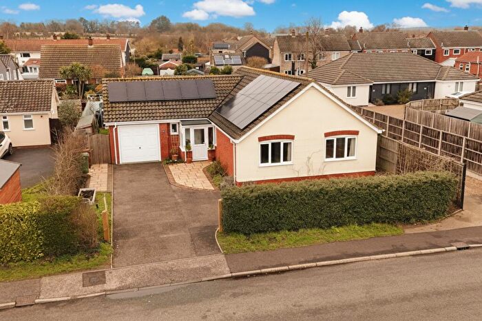 3 Bedroom Detached Bungalow For Sale In Loddon Road, Ditchingham, Bungay, NR35