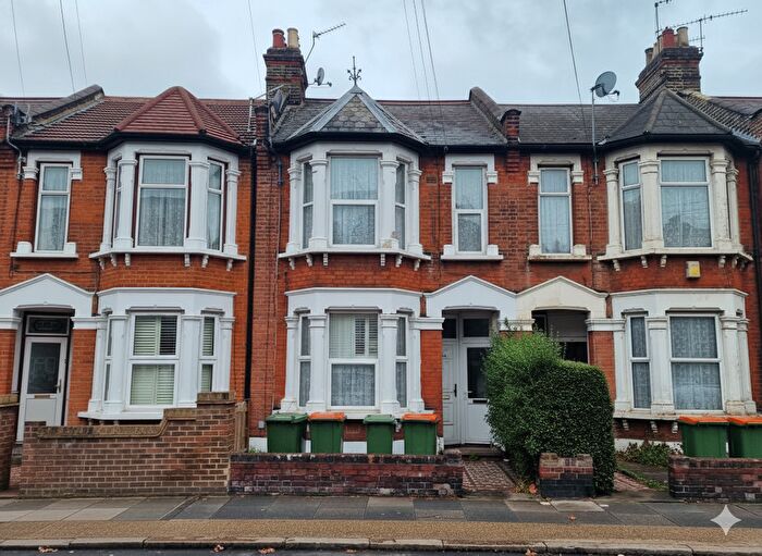 2 Bedroom Maisonette For Sale In Katherine Road, London, E7
