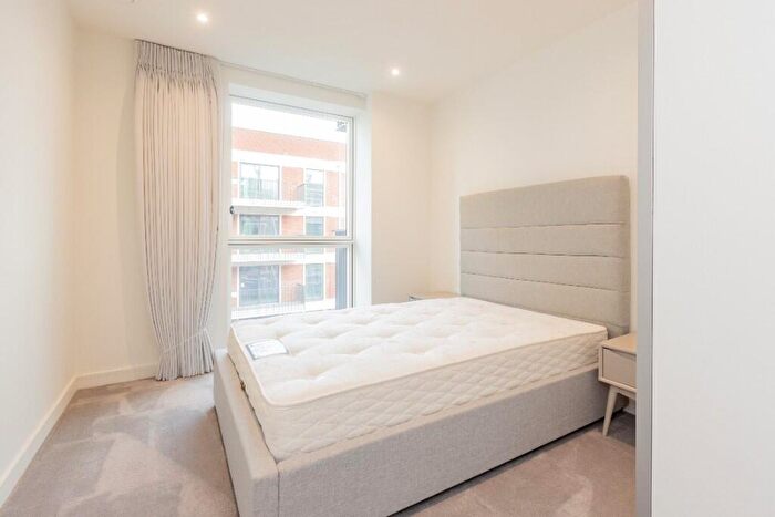 2 Bedroom Apartment To Rent In The Silkstream, West Hendon, NW9