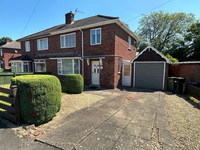3 Bedroom Semi-Detached House To Rent In Quarry Road, Hereford, HR1