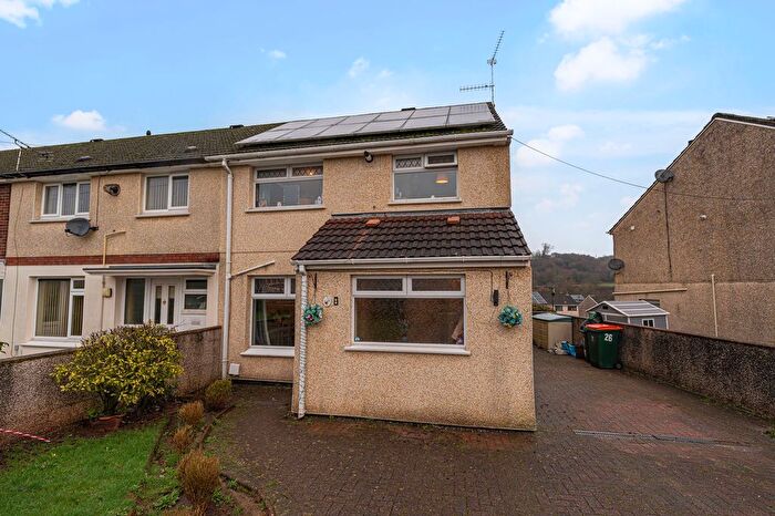 3 Bedroom Semi Detached House For Sale In Clist Road, Bettws, NP20