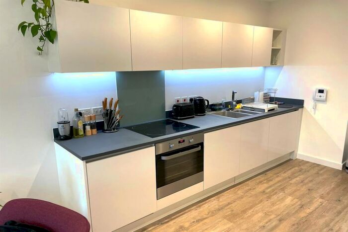 1 Bedroom Apartment To Rent In Bedroom Property In Reading, RG1