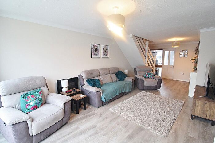 3 Bedroom Terraced House For Sale In Kennedy Close, Purbrook, Waterlooville, PO7