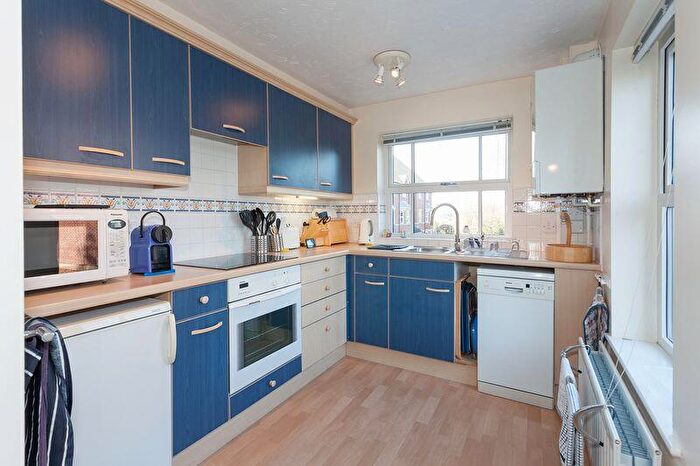 2 Bedroom Apartment For Sale In Westholme Close, Congleton, CW12