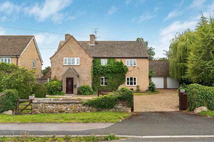 4 Bedroom Detached House For Sale In Gosditch, Latton, Wiltshire, SN6
