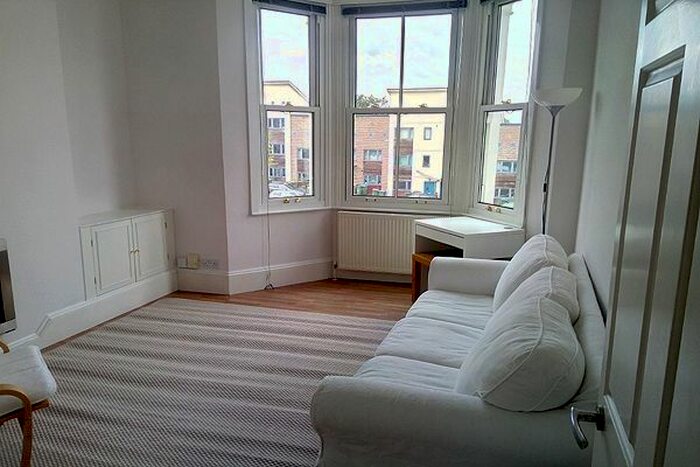 1 Bedroom Flat To Rent In Charlton Church Lane, Charlton, SE7