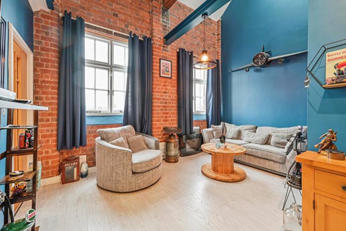 1 Bedroom Flat For Sale In Horninglow Street, Burton-on-Trent, Staffordshire, DE14
