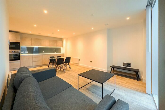 2 Bedroom Flat To Rent In Chester Road, Manchester, M15