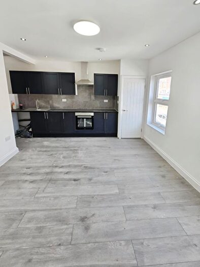 1 Bedroom Flat To Rent In High Road, Chadwell Heath, Romford, RM6