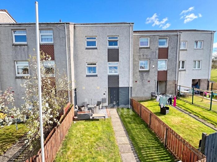 3 Bedroom Town House For Sale In Swan Place, Johnstone, PA5