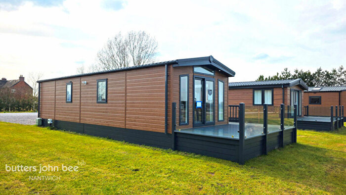 2 Bedroom Park Home For Sale In Coole Lane, Nantwich, CW5