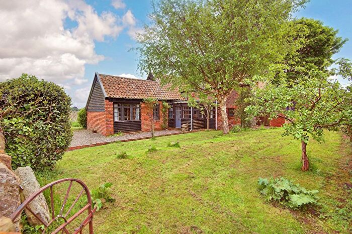 3 Bedroom Detached House For Sale In Carnbee Road, Arncroach, Anstruther, KY10