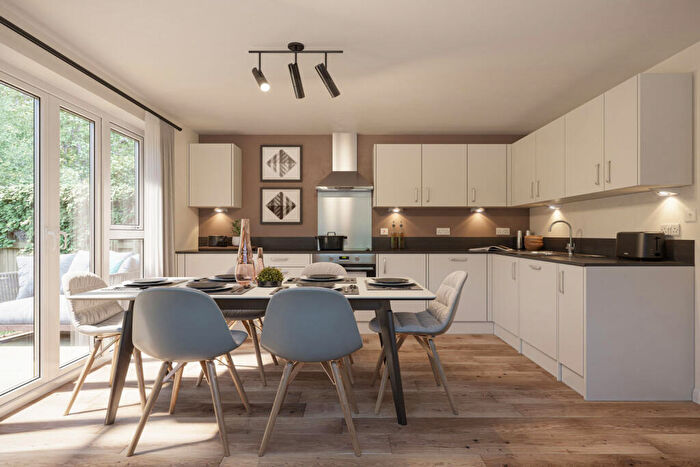 4 Bedroom Detached House For Sale In Northampton Road, Wellingborough, Northamptonshire, NN8
