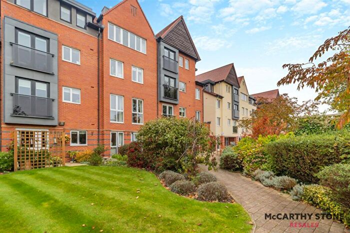 1 Bedroom Apartment For Sale In Brunlees Court, - Cambridge Road, Southport, PR9