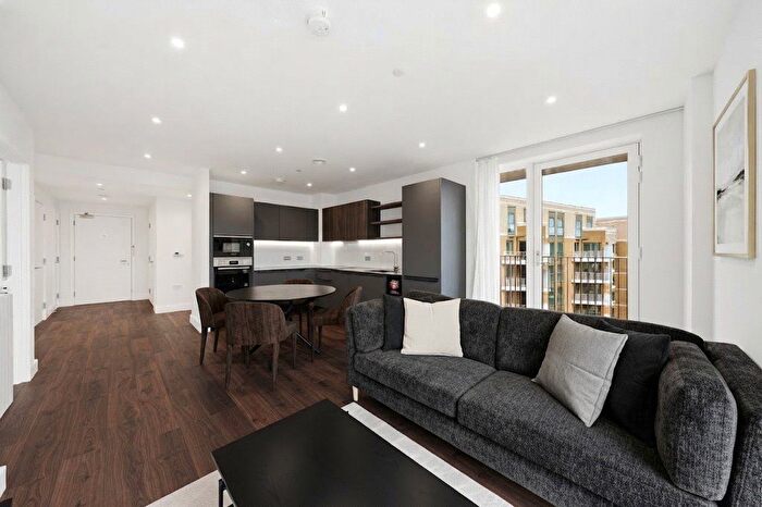 2 Bedroom Flat To Rent In Southlake Road, Gilham House, Plumstead, SE28