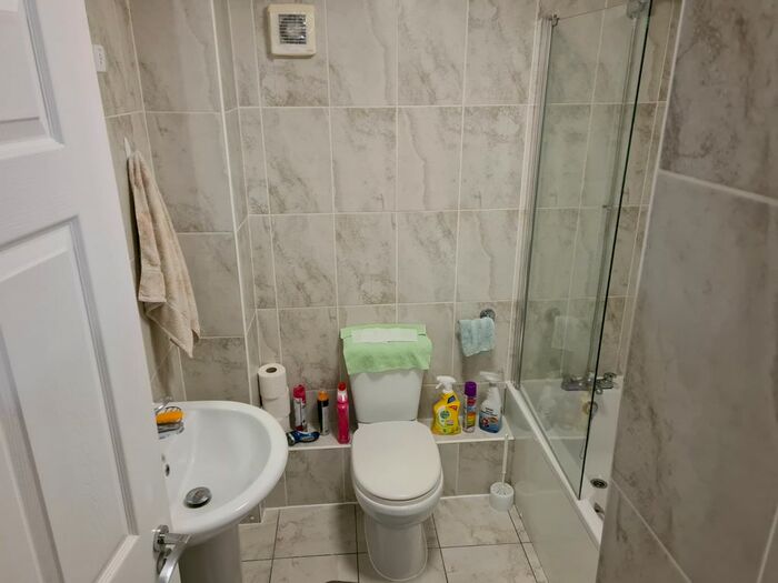 1 Bedroom Flat To Rent In Riverside Court, Biggleswade SG18
