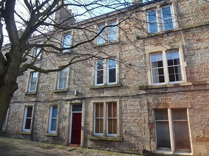 1 Bedroom Flat To Rent In Mcneill Street, Edinburgh, EH11
