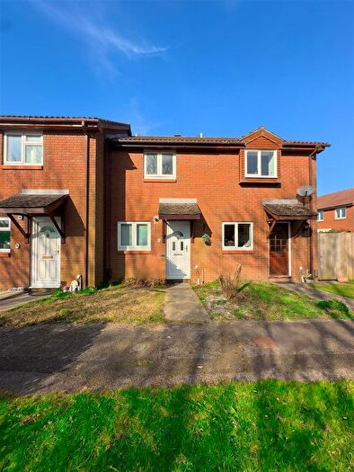 2 Bedroom Terraced House To Rent In Campion Close, Warsash, Southampton, SO31