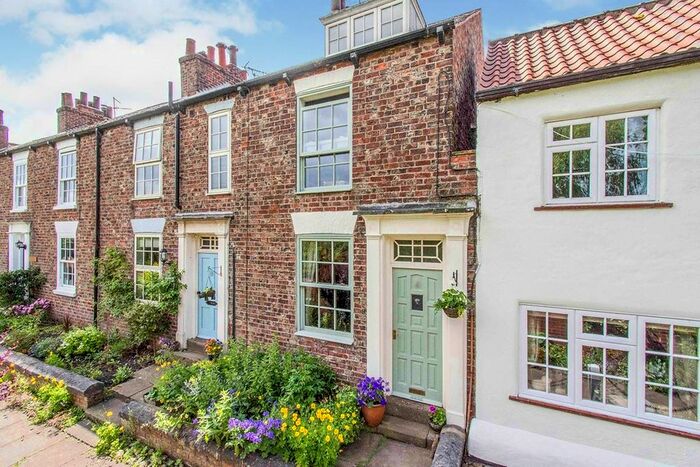 2 Bedroom Terraced House To Rent In Water Row, Cawood, Selby, North Yorkshire, YO8