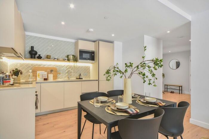 1 Bedroom Flat To Rent In Uncle, Deptford, SE8