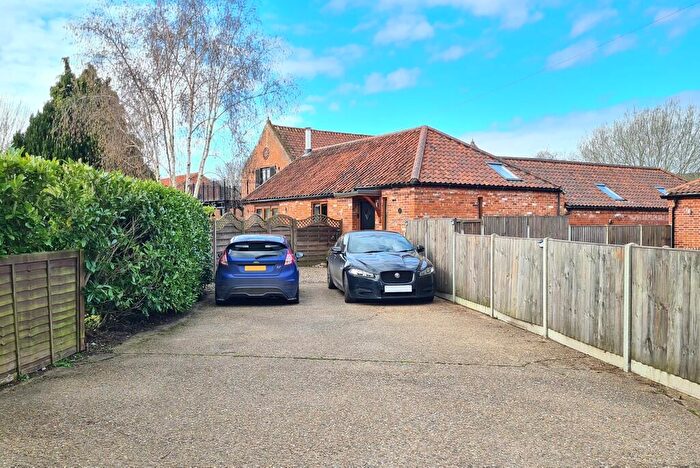 3 Bedroom Barn Conversion For Sale In Manor Road, North Walsham, NR28