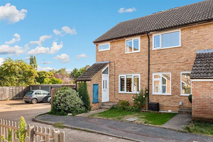 3 Bedroom End Of Terrace House To Rent In The Poplars, Arlesey, SG15