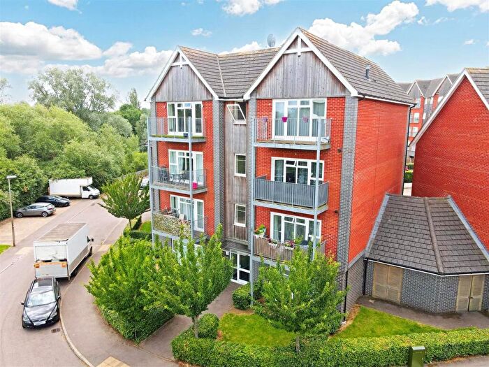 2 Bedroom Apartment For Sale In Millward Drive, Bletchley, Milton Keynes, MK2
