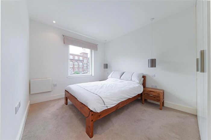 1 Bedroom Flat To Rent In Tiltman Place, Finsbury Park, N7