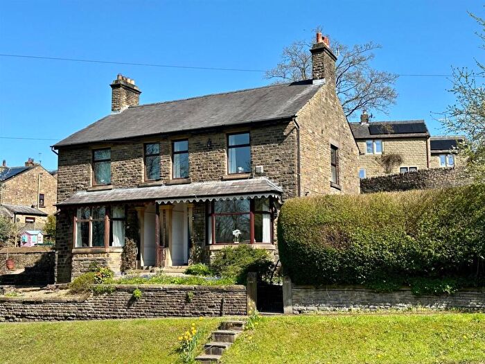 3 Bedroom Semi-Detached House For Sale In Chapel Road, Hayfield, High Peak, SK22