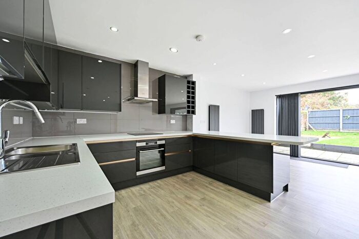 3 Bedroom Bungalow To Rent In Send, Woking, Send, Woking, GU23