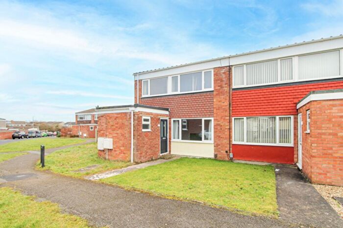 3 Bedroom End Of Terrace House For Sale In Fir Tree Close, Patchway, Bristol, Gloucestershire, BS34