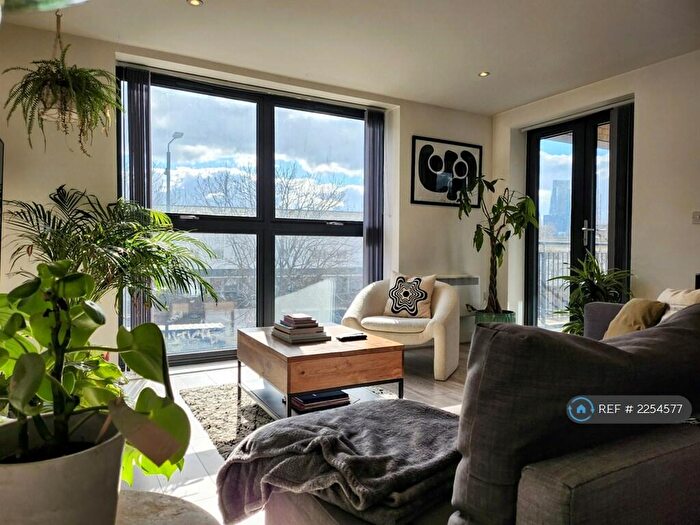 1 Bedroom Flat To Rent In Satchwell Road, London, E2