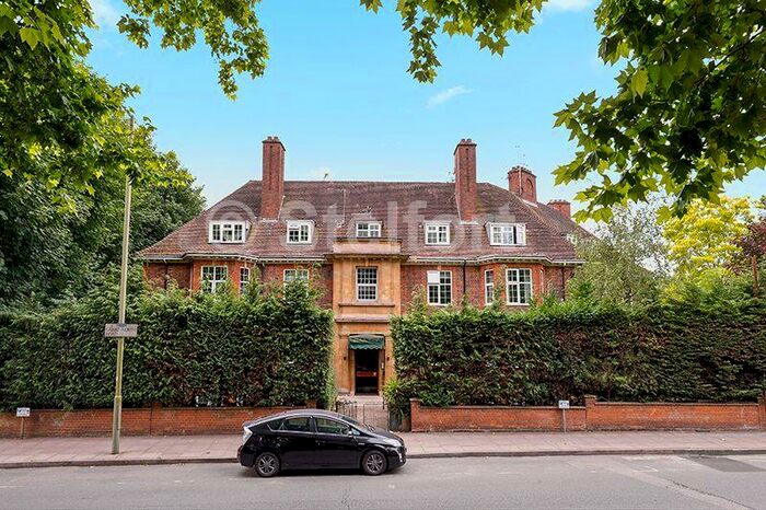 1 Bedroom Apartment To Rent In Bishops Court, Great North Road, London, N2