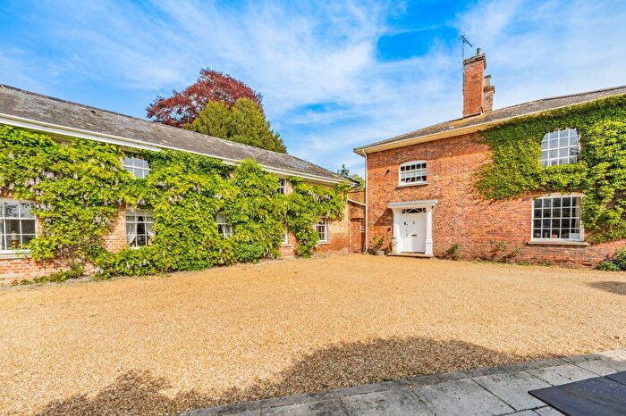 4 Bedroom Detached House For Sale In Minster Street, Wilton, Salisbury, SP2
