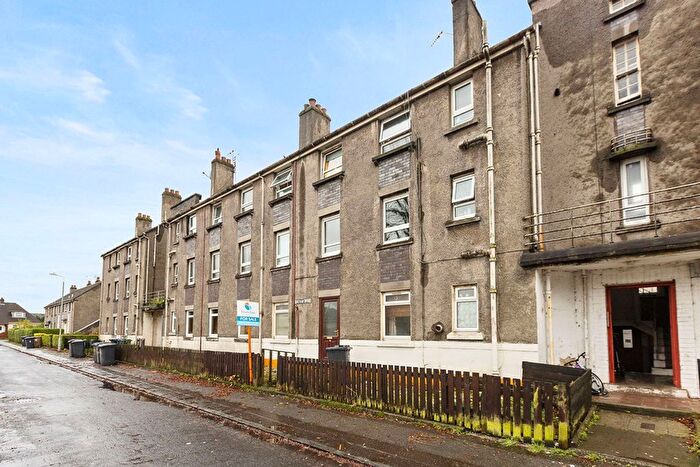 3 Bedroom Flat For Sale In Creran Drive, Renfrew, PA4