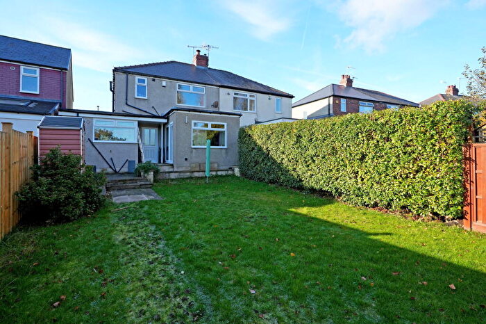 3 Bedroom Semi-Detached House For Sale In Hutcliffe Wood Road, Beauchief, S8