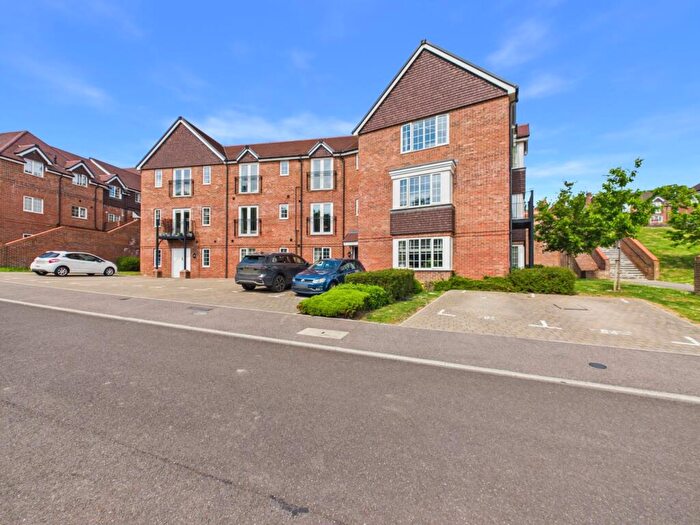 2 Bedroom Flat For Sale In Hurstfield Crescent, Haywards Heath, RH17